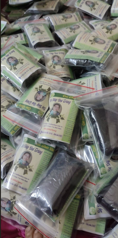 Sản phẩm cao thảo dược cô Ái